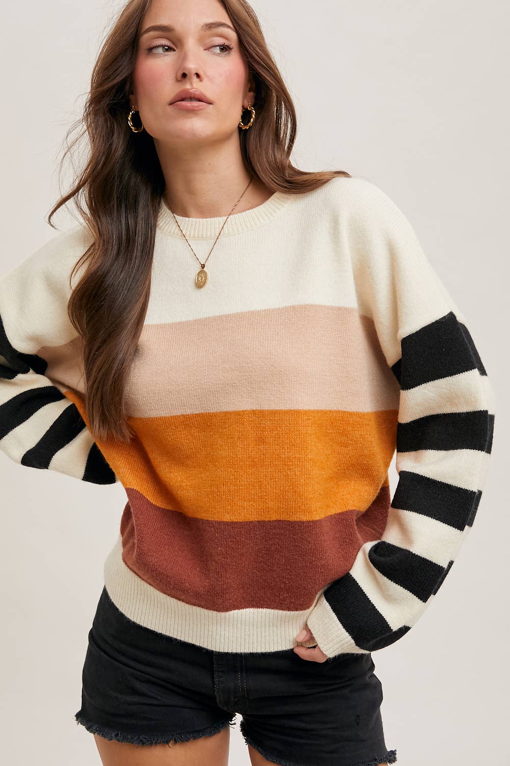 COLOR BLOCK SWEATER PULLOVER: BEIGE/HAZELNUT