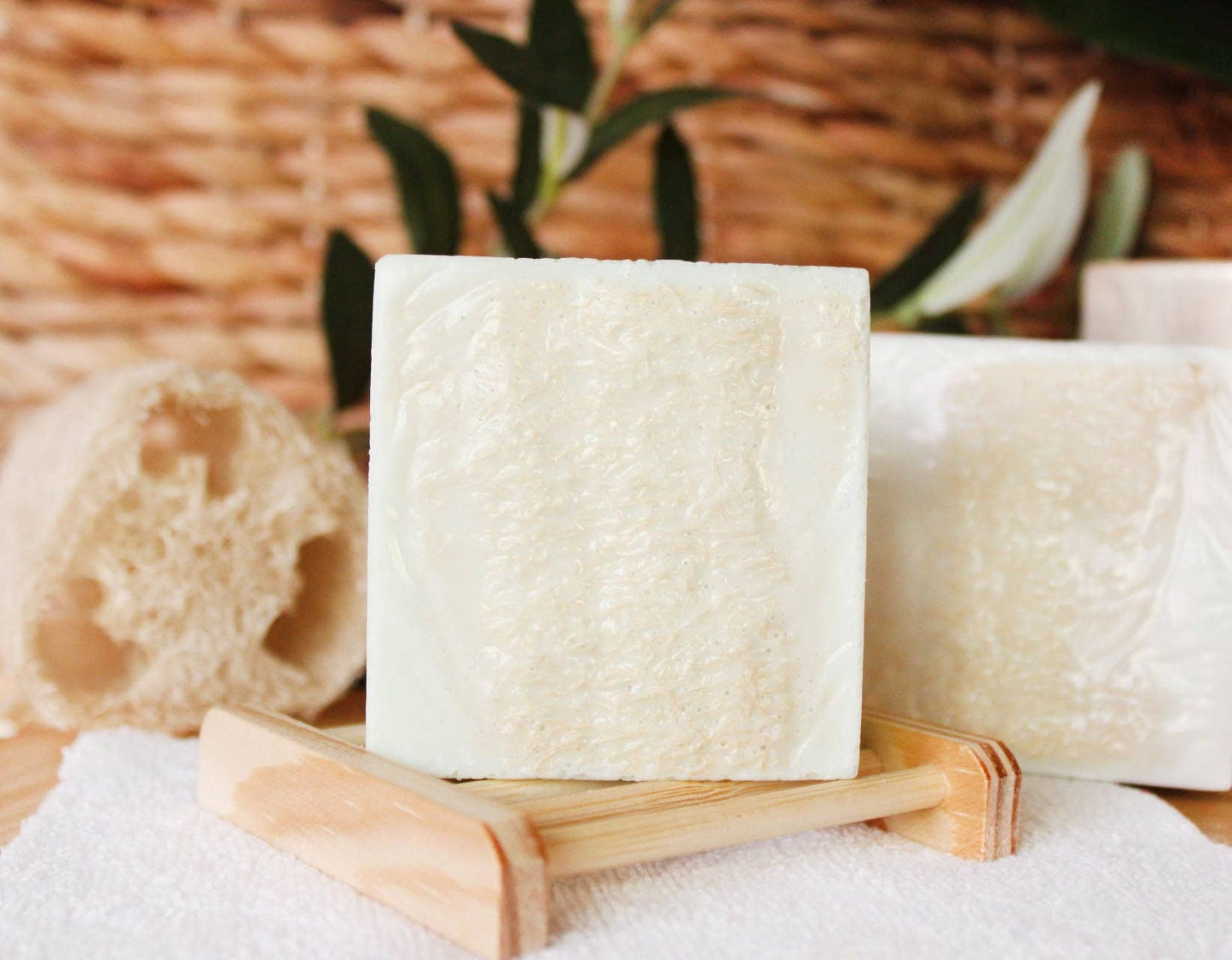 Eucalyptus Loofah Soap with Shea Butter - 5.5oz