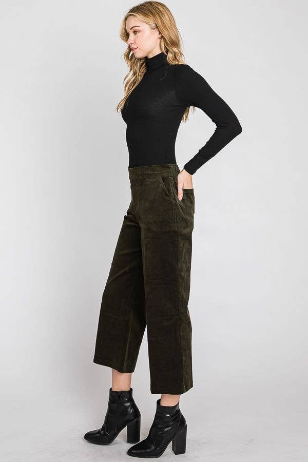 CORDUROY CROP WIDE LEG PANTS: Olive