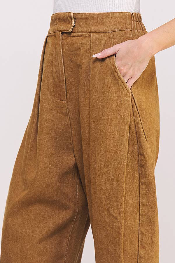 HIGH WAIST PLEATED BAGGY ANKLE LENGTH TROUSERS: MOCHA