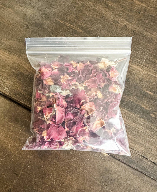 Rose Petals: 8g