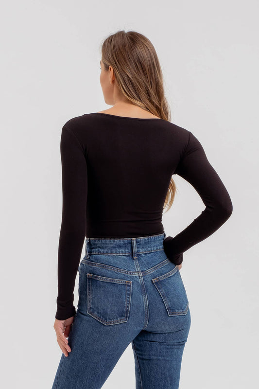 SEAMLESS SCOOP NECK LONG SLEEVE KNIT BODYSUIT: BLACK