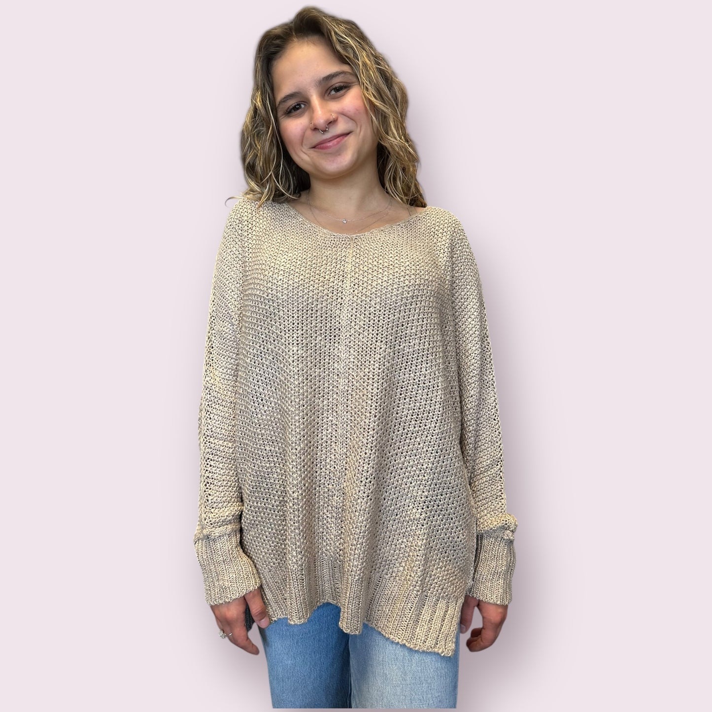 REVERSE SEAM LOOSE FIT SWEATER: TAUPE