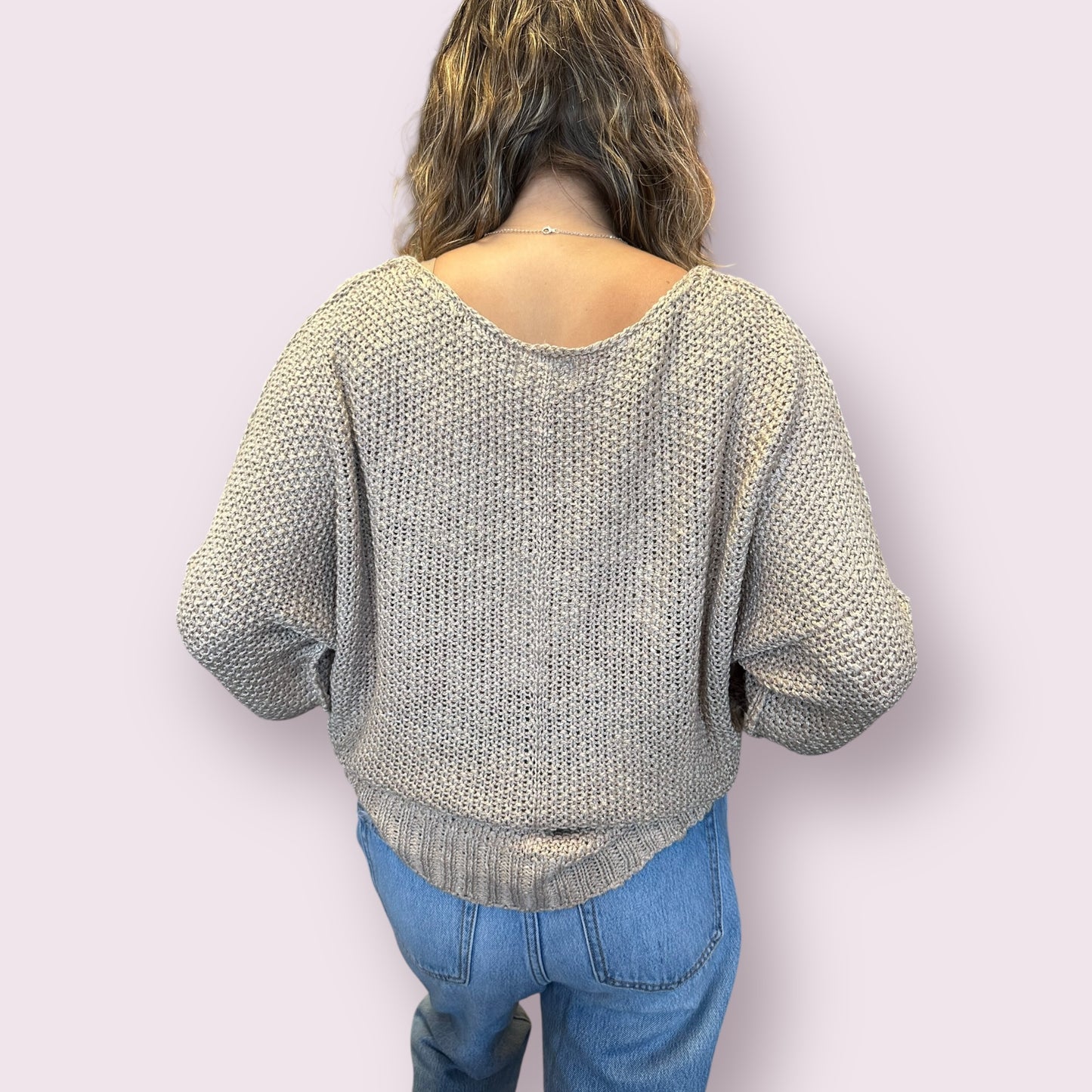 REVERSE SEAM LOOSE FIT SWEATER: TAUPE
