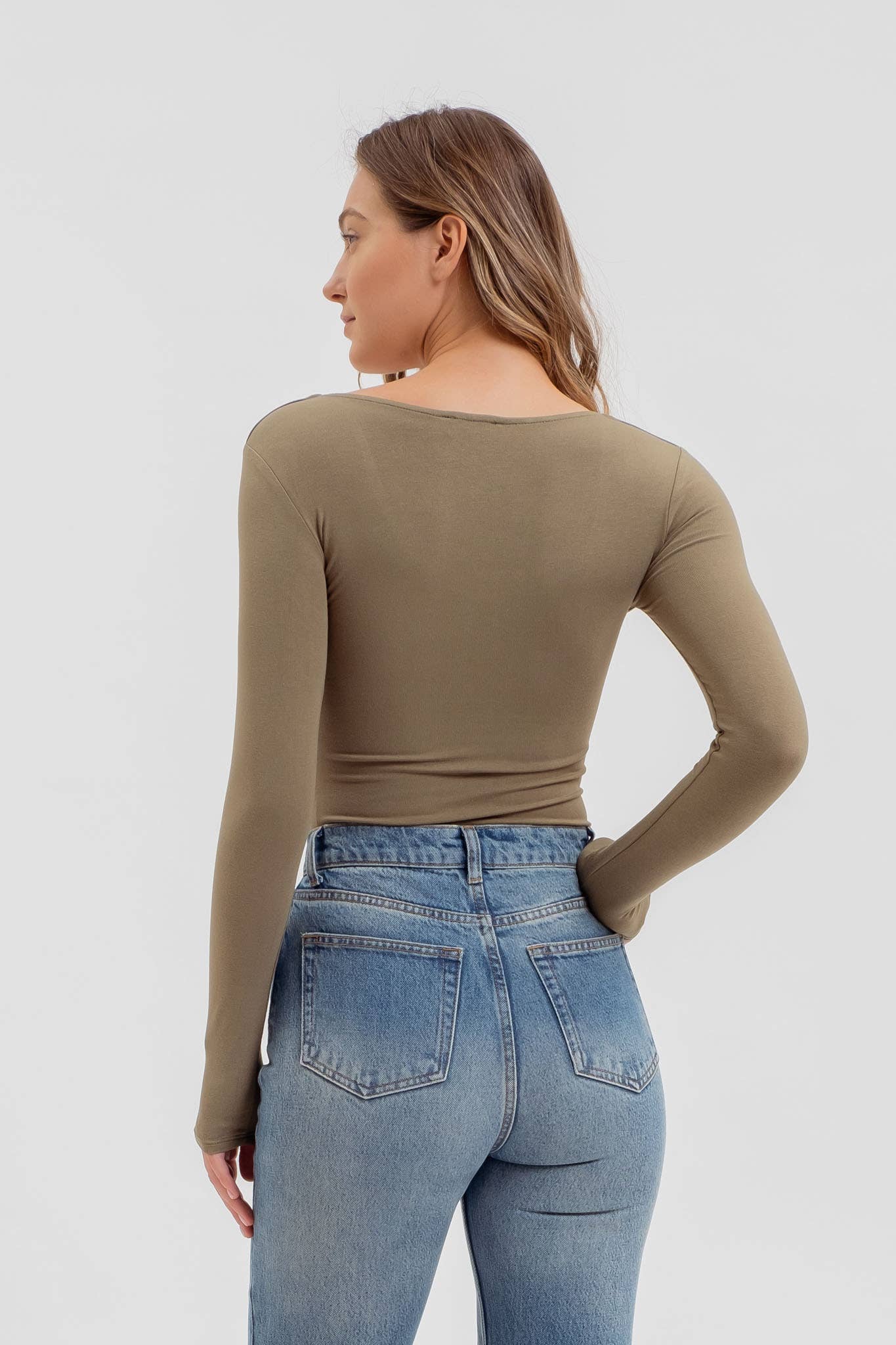 SEAMLESS SCOOP NECK LONG SLEEVE KNIT BODYSUIT: OLIVE