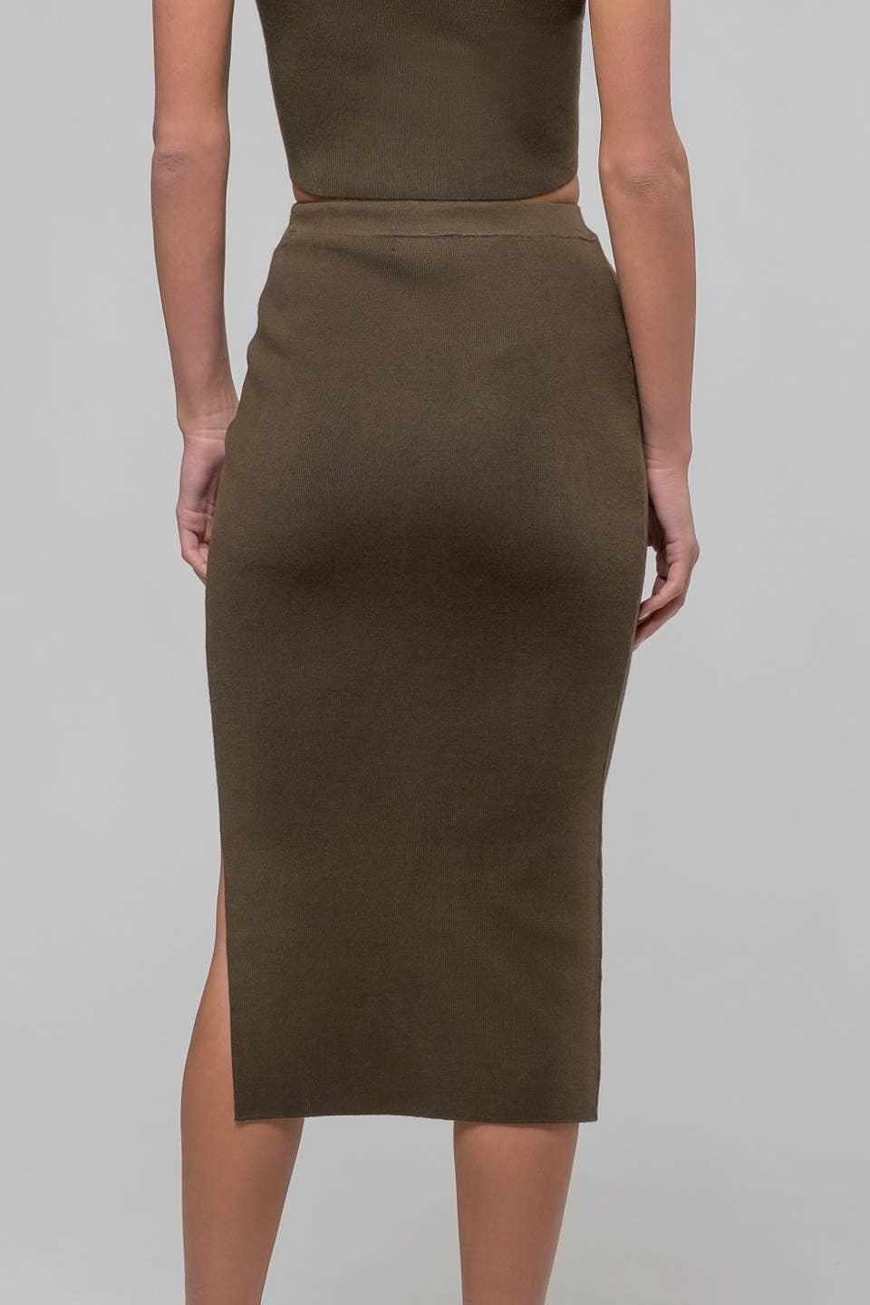 HIGH WAIST SIDE SLIT SWEATER KNIT MIDI SKIRT: OLIVE