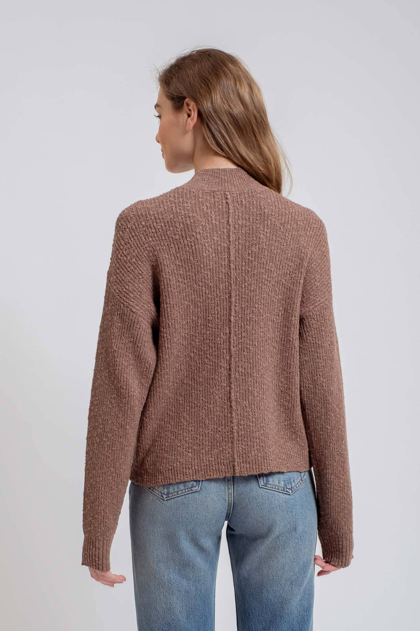 MOCK NECK CONTRAST SEAM SWEATER KNIT PULLOVER: MOCHA