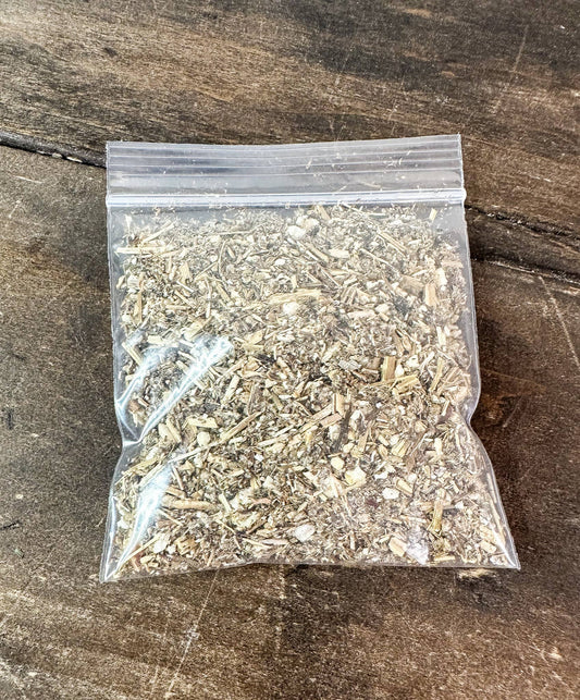Mugwort Herb: 8g
