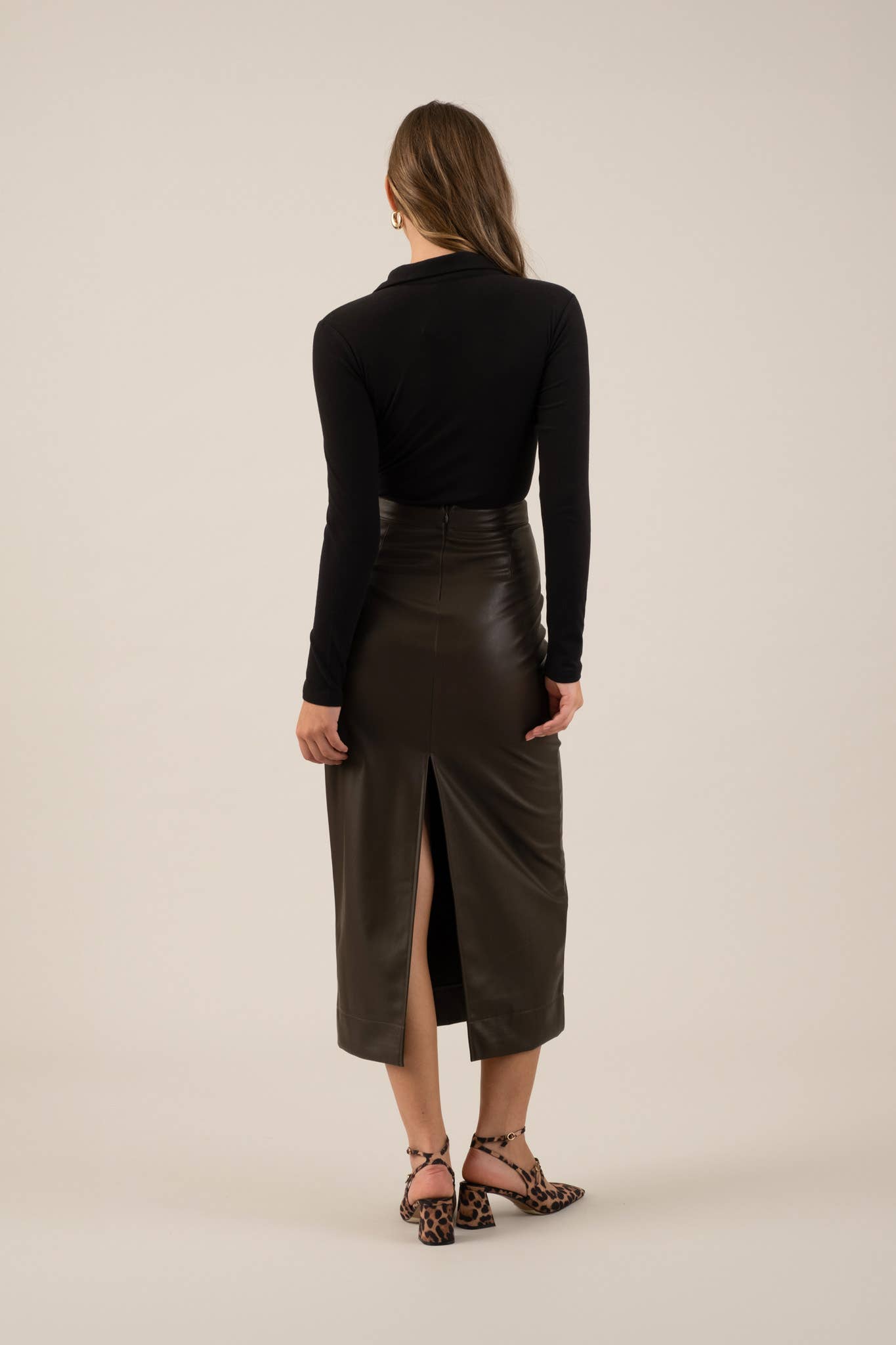 SOLID COLLARED LONG SLEEVE BODYSUIT: BLACK