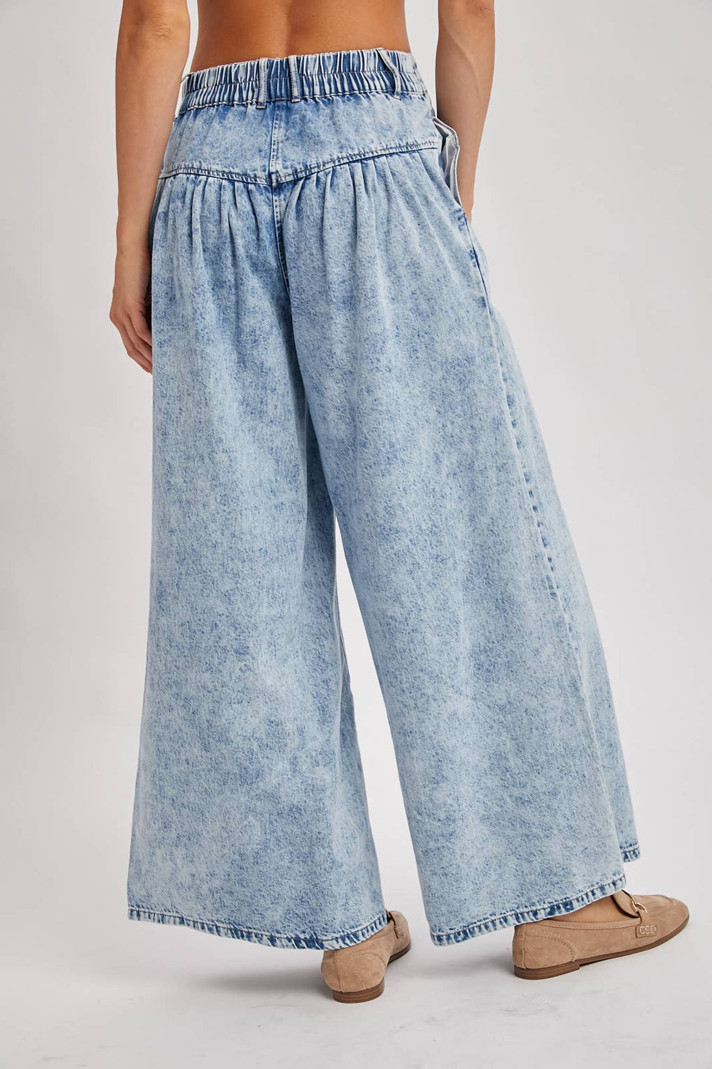 DENIM PLEATED RETRO HIGH-RISE WIDE LEG JEANS: LT.WASH