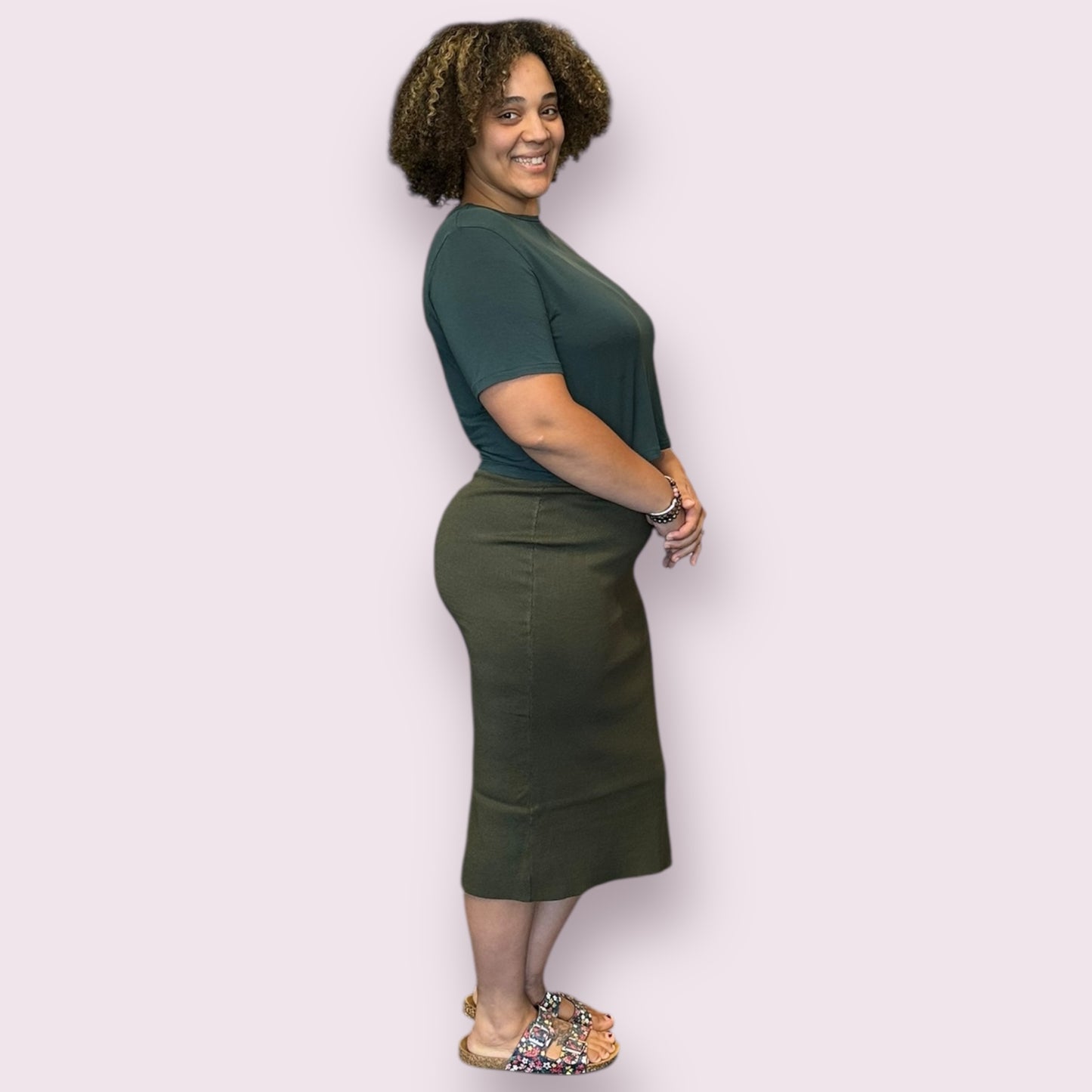 HIGH WAIST SIDE SLIT SWEATER KNIT MIDI SKIRT: OLIVE