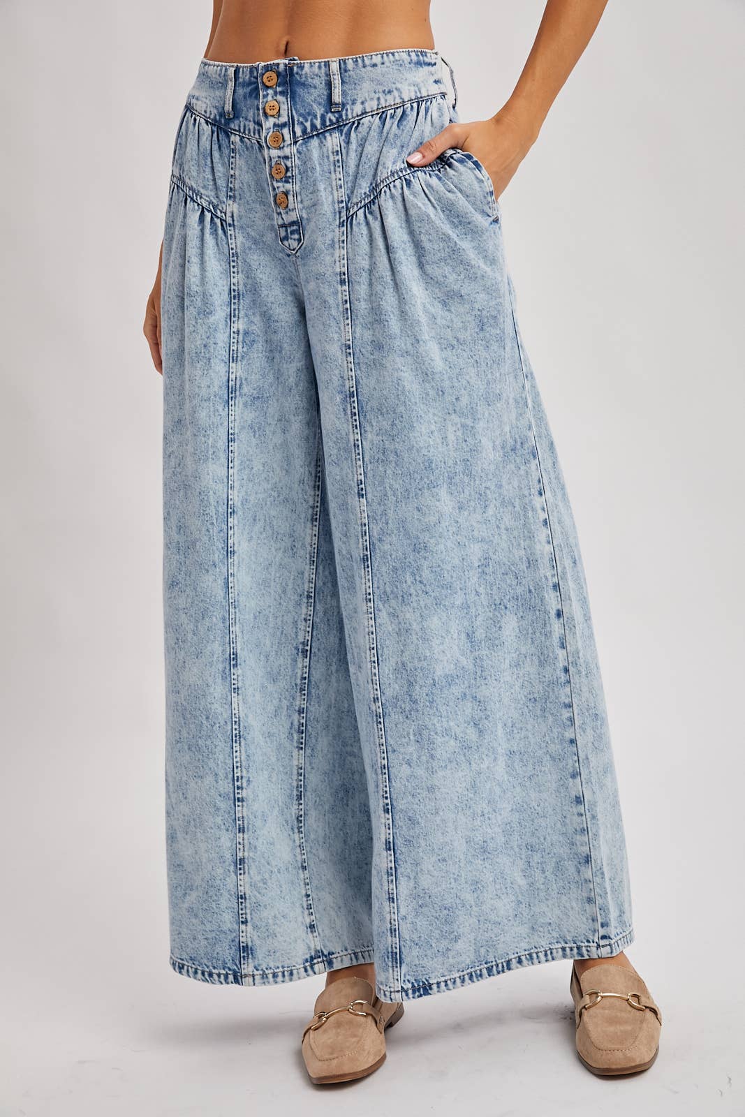 DENIM PLEATED RETRO HIGH-RISE WIDE LEG JEANS: LT.WASH