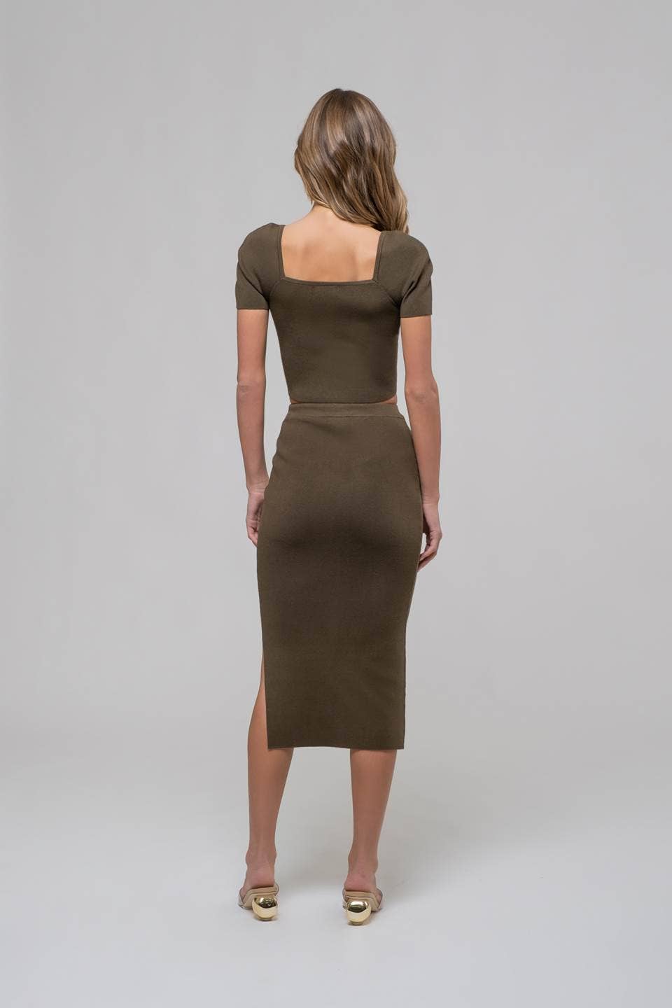 HIGH WAIST SIDE SLIT SWEATER KNIT MIDI SKIRT: OLIVE