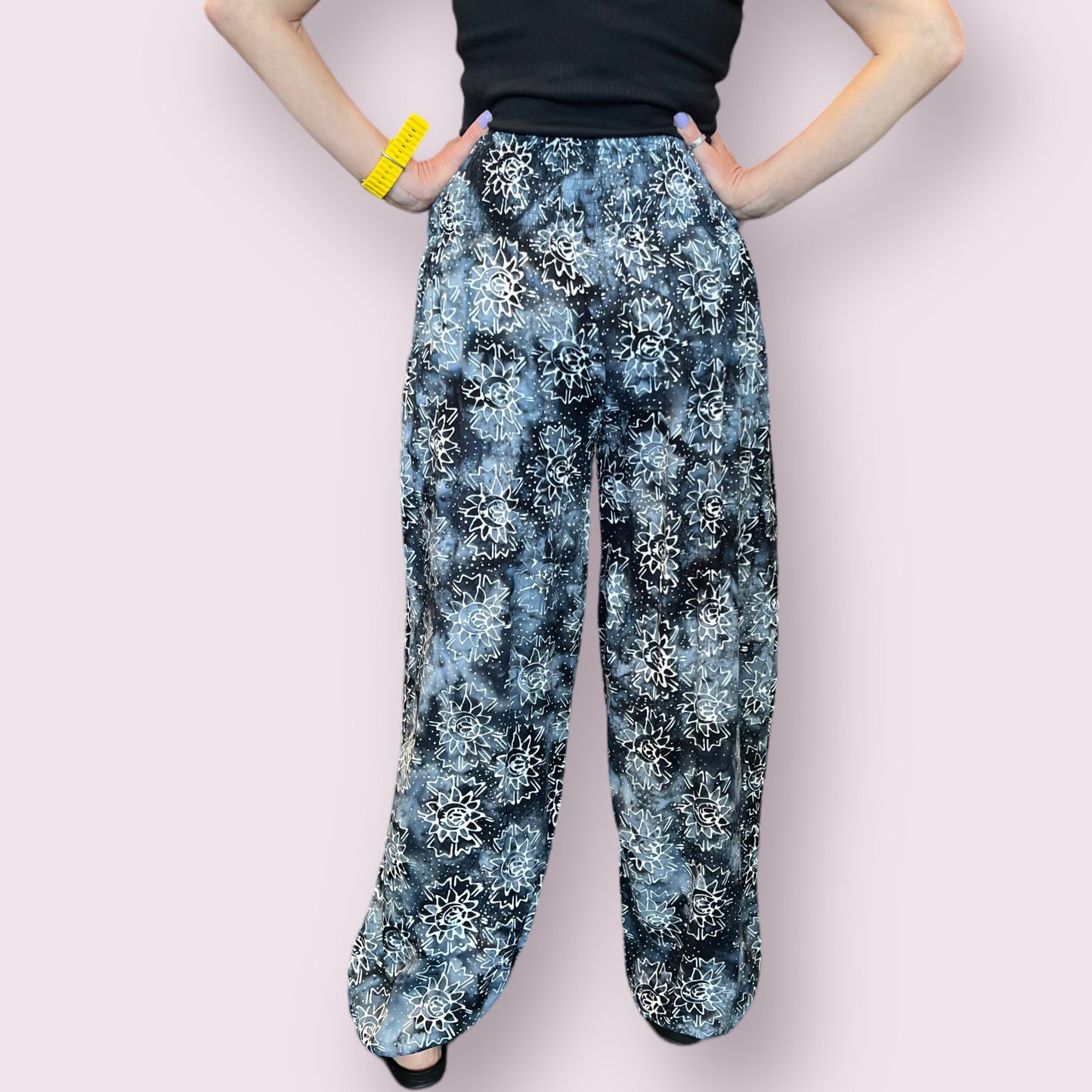 Batik Tie-Dye Tapered Pants Black