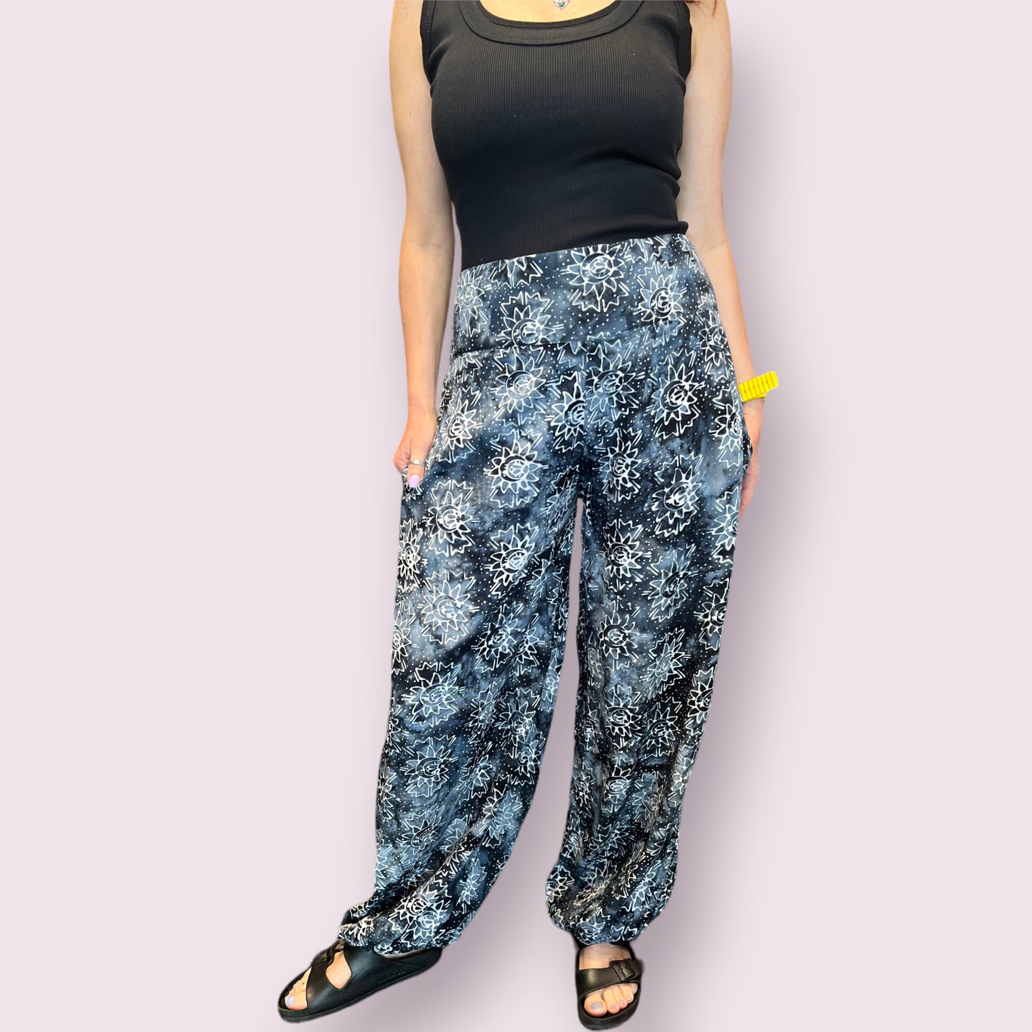 Batik Tie-Dye Tapered Pants Black